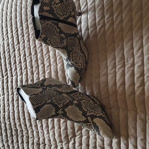 Isobel Snake booties